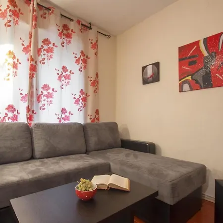 Apartment Schoene Erdgeschosswohnung Mit Sonnenterrasse Dramalj