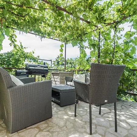 Apartment Schoene Erdgeschosswohnung Mit Sonnenterrasse Dramalj