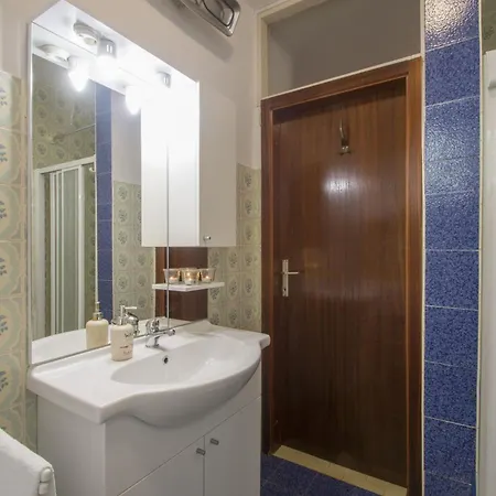 Schoene Erdgeschosswohnung Mit Sonnenterrasse 德拉马利