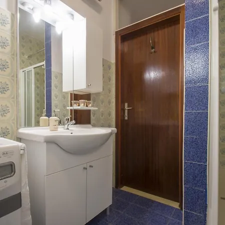 Schoene Erdgeschosswohnung Mit Sonnenterrasse Appartamento Dramalj