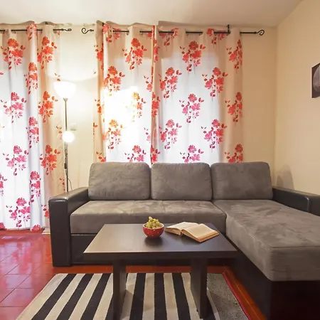 公寓 Schoene Erdgeschosswohnung Mit Sonnenterrasse *